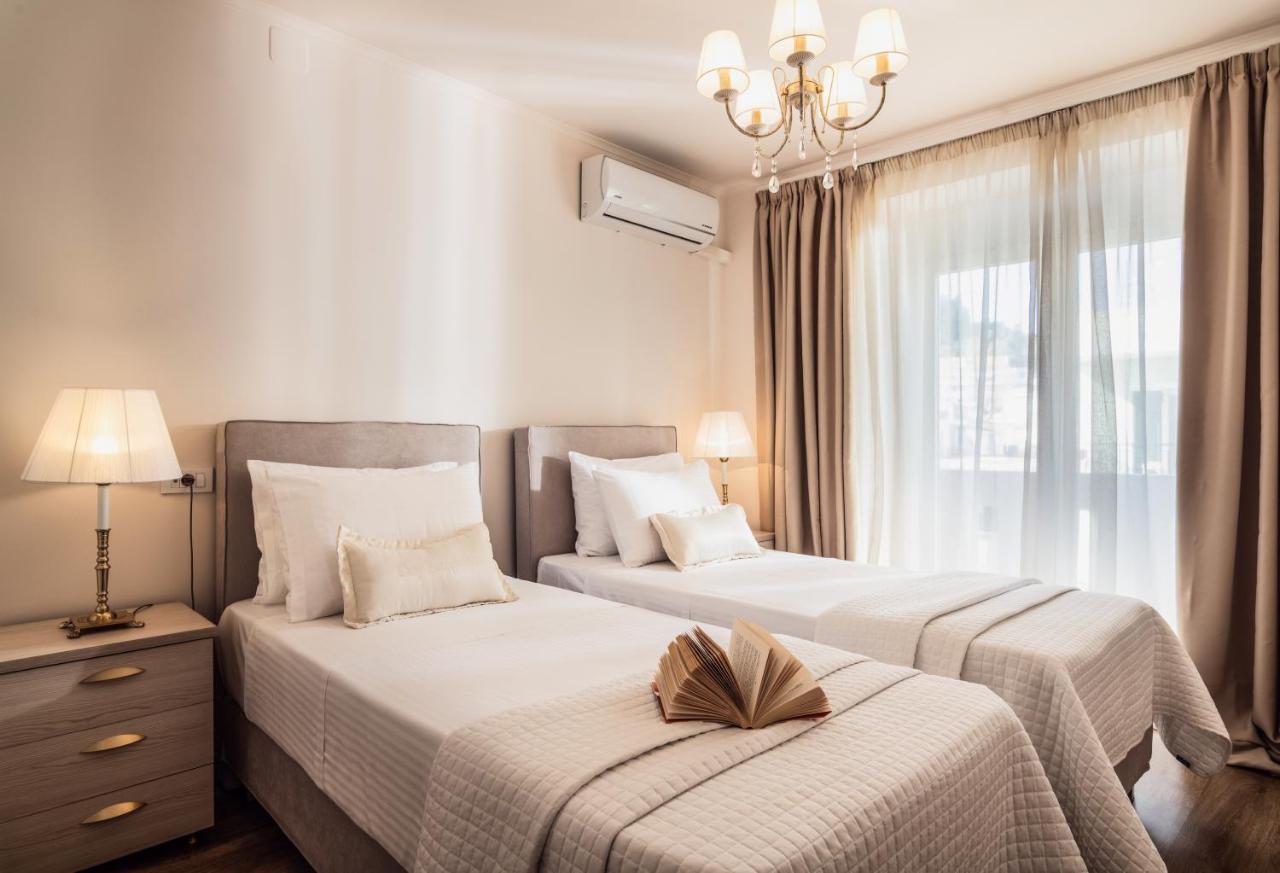 Maison Downtown Luxury Apartments! Закінф Екстер'єр фото