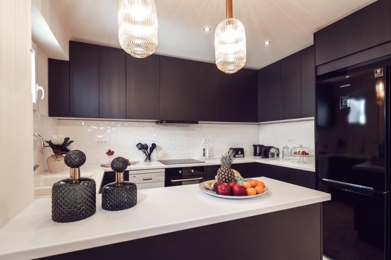 Maison Downtown Luxury Apartments! Закінф Екстер'єр фото