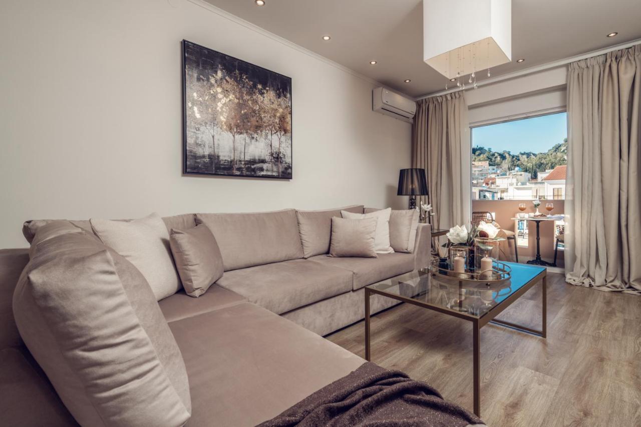 Maison Downtown Luxury Apartments! Закінф Екстер'єр фото