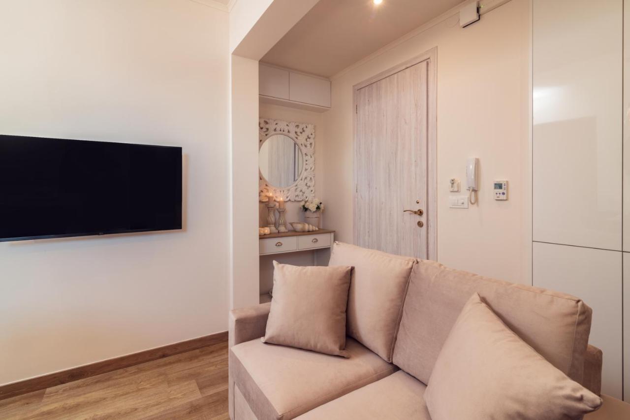 Maison Downtown Luxury Apartments! Закінф Екстер'єр фото