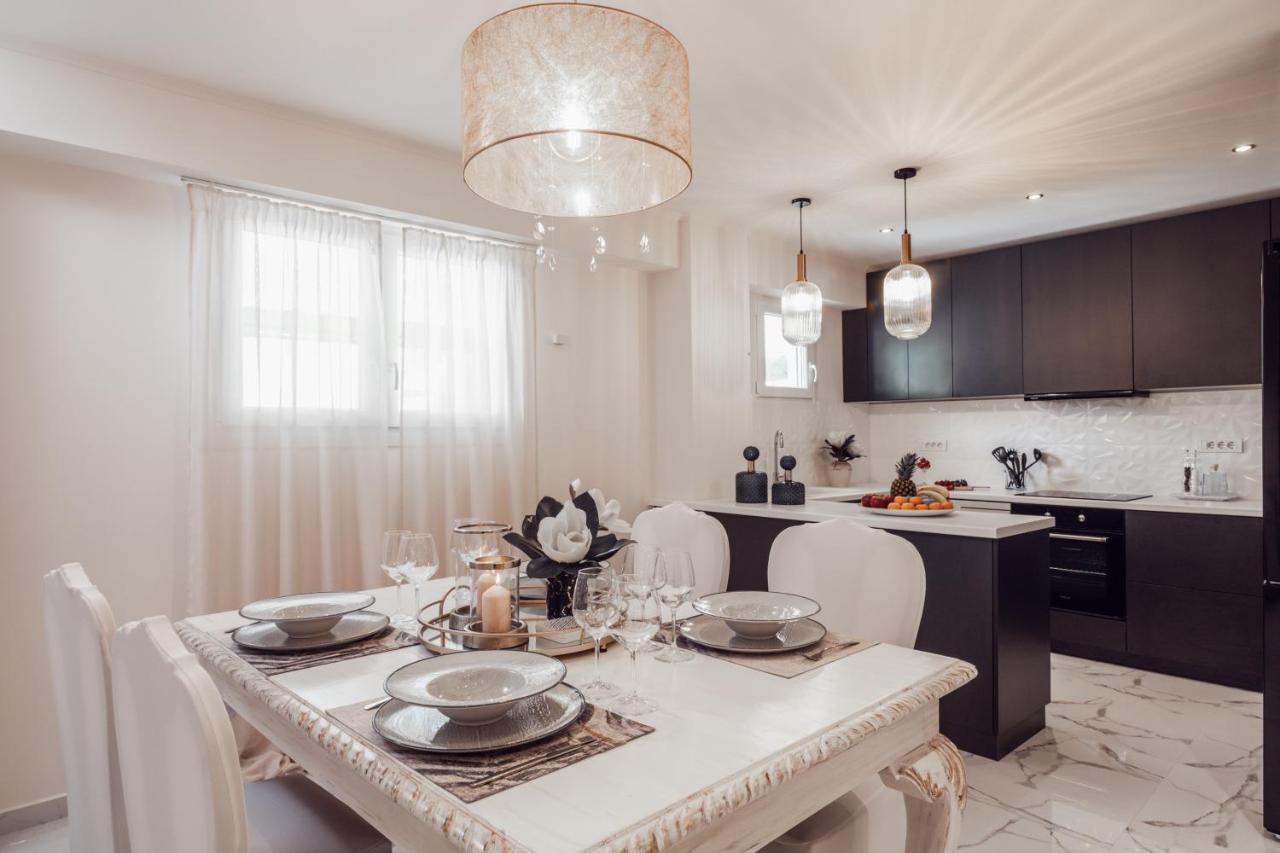 Maison Downtown Luxury Apartments! Закінф Екстер'єр фото