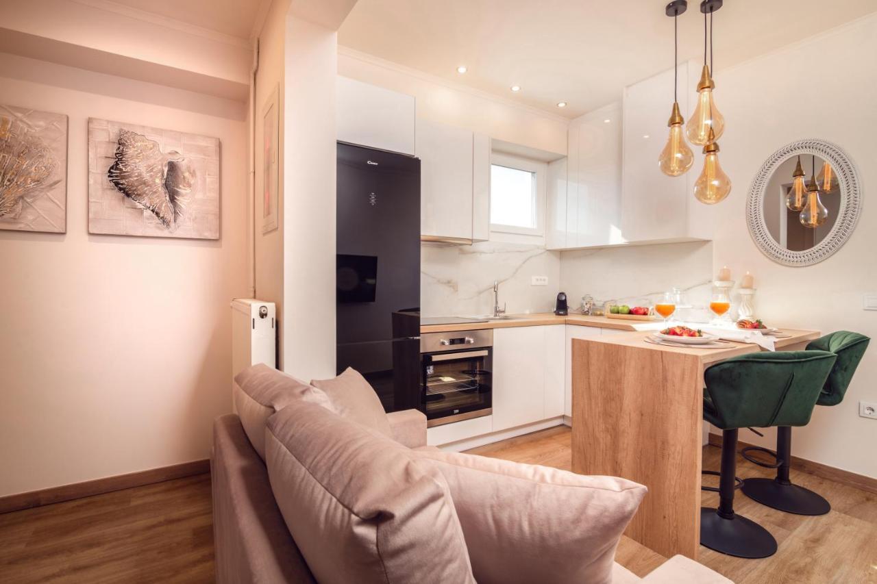 Maison Downtown Luxury Apartments! Закінф Екстер'єр фото